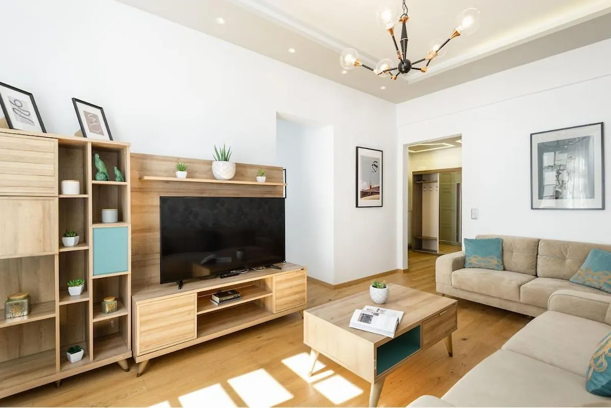 Innovative Upscale 2-Br Flat In Premium Location Thessaloniki Apartment