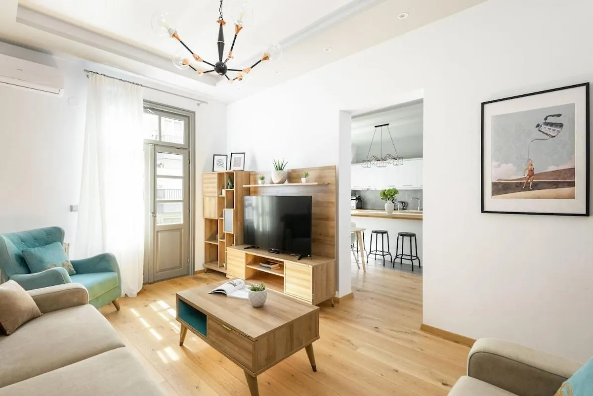 Innovative Upscale 2-Br Flat In Premium Location Thessaloniki